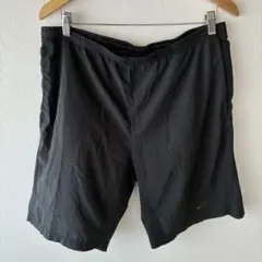 NIKE ナイキ ショートハーフパンツ 裾ストレート M 黒 ブラック スポーツ