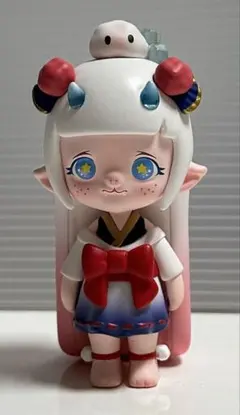 POP MART ZOE