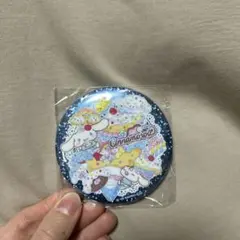 キラキラBIG缶バッジ　２シナモンロール