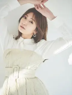 2025年最新】吉田朱里 dazzlinの人気アイテム - メルカリ