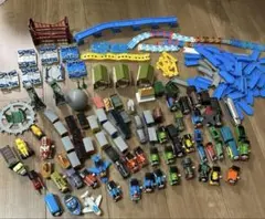 トーマス⭐︎カプセルプラレール　大量セット　ガチャのサムネイル