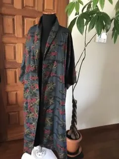 着物を纏う　7マルキ大島紬　ハンドメイドコートワンピース幅広襟　ほぼ袋縫い仕上げ