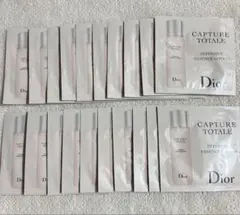 Dior カプチュール トータル 化粧水 サンプル 20包のサムネイル