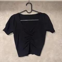 ブラック Vネック 半袖ニット