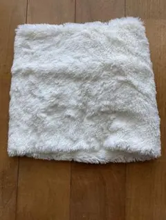 ホワイト ネックウォーマー