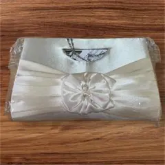 【新品 破格】アイボリー フラワーモチーフ クラッチバッグ