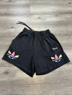 adidas カラフルロゴ ショートパンツ L