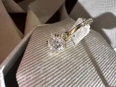 （片耳のみ）スワロフスキー　stilla ドロップピアス　ゴールド