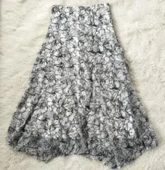 Apuweiser-riche アプワイザーリッシェ スカート 刺繍花柄のサムネイル