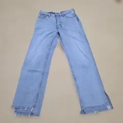 ミラオーウェン 裾段差テーパードデニムパンツのサムネイル
