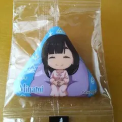 三角缶バッジ Minami