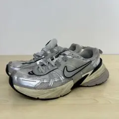 NIKE V2K RUN シルバー メタリック ランニングシューズ　26.5cm