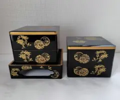 重箱　漆器　花丸柄　金蒔絵　４段重 重台付き 骨董品 アンティーク 古道具のサムネイル