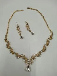 ネックレス　ピアス　セット