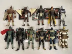 仮面ライダークウガ グロンギ ソフビ11体 - メルカリ