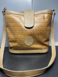 Item thumbnail for item f8411d5b-1945-4bb3-ab5a-cccb32db6da3