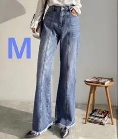 美品　最旬美脚デニム　裾フリンジセミフレアデニムパンツ　M