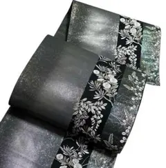 A 6袋帯 六通柄 銀糸　唐織　花草　正絹 着物