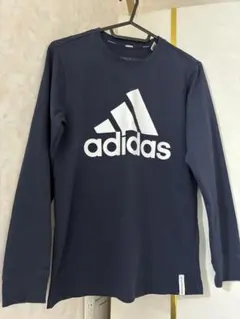 adidas 長袖Ｔシャツ