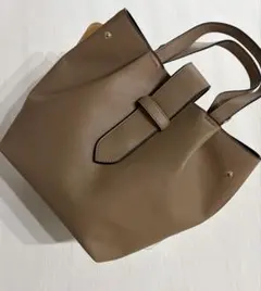 ブラウン トートバッグ 外ポケット付き