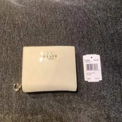 【新品未使用】COACH 2つ折り財布