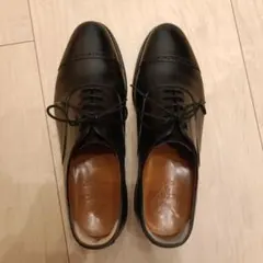 ・Berwick 4984 サイズ7 ブラック パンチドキャップトゥのサムネイル