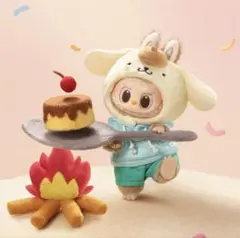 THE MONSTERS × サンリオ ぬいぐるみペンダント ポムポムプリン