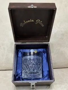 Item thumbnail for item e032fb77-e89c-4c45-9be3-5e18461ba26b