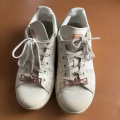 adidas Stan Smith ホワイト リボン付き