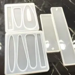 シリコンモールド 4点セット プレート 長方形 レジン キーホルダー用