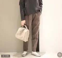 アーバンリサーチドアーズ　コーデュロイテーパードイージーパンツ　モカ　38