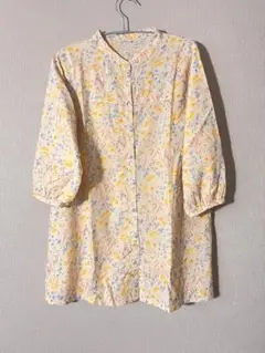小花柄ブラウス　七分袖　前ボタン　前あき　ふわふわ　薄手　涼しげ　黄色　ピンク