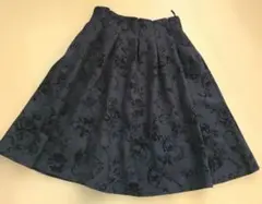 ネイビー フレアスカート 花柄　Lサイズ
