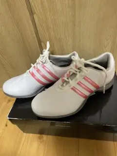adidas ホワイト ピンク スニーカー サッカー スパイクのサムネイル