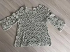 モスグリーン　ニット