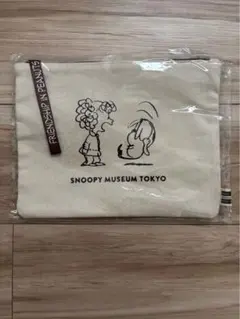 SNOOPY - スヌーピーミュージアムフラットポーチ 2026年最新】スヌーピーミュージアム限定ポーチの人気アイテム - メルカリ