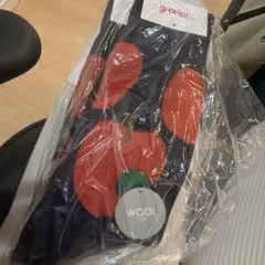 はらぺこあおむしレディース靴下　新品未使用