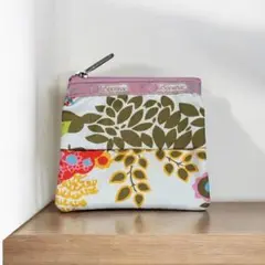 ✴︎LeSportsac✴︎フラワー柄ポーチ（ティッシュケース付き）