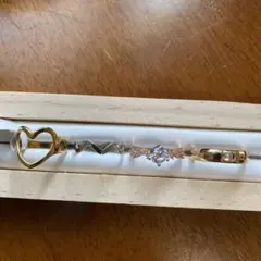 4つのデザインリング4点セットステンレススチール製 シルバー、ゴールド