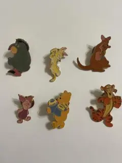 ディズニー　くまのプーさん ピンバッジ 6個セット　レア