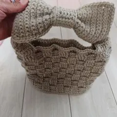 大きなリボン持ち手のかわいいバッグ