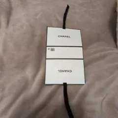 CHANEL ギフトボックス ホワイト ブラック