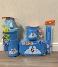 ドラえもん ランチグッズ 4点セット 水筒 お弁当箱 コップ 箸 抗菌 日本製のサムネイル