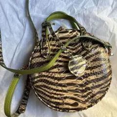 ペレボルサショルダーバッグ チャーム付 ヘビ革 JRAマーク