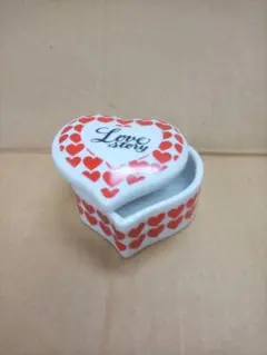 Item thumbnail for item 2f20dad9-bda3-4c17-a7d6-4f533b6b8927