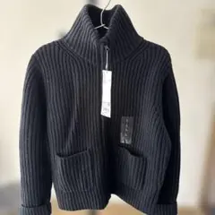 UNIQLO.Uのカーディガン