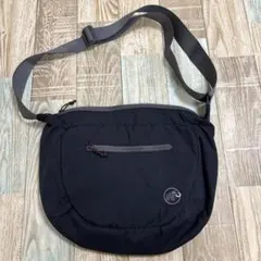 MAMMUT ブラック ショルダーバッグ