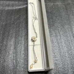 パールと花のモチーフ ネックレス　シルバー925