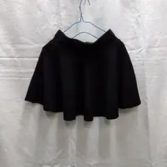 黒いフレアスカート　サイズ、素材不明　3枚