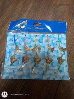 2011年に東京ディズニーシー開園10周年を記念して発売されたストラップセット